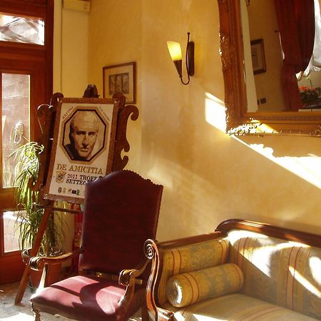 Hotel Il Cavalier D'Arpino Extérieur photo