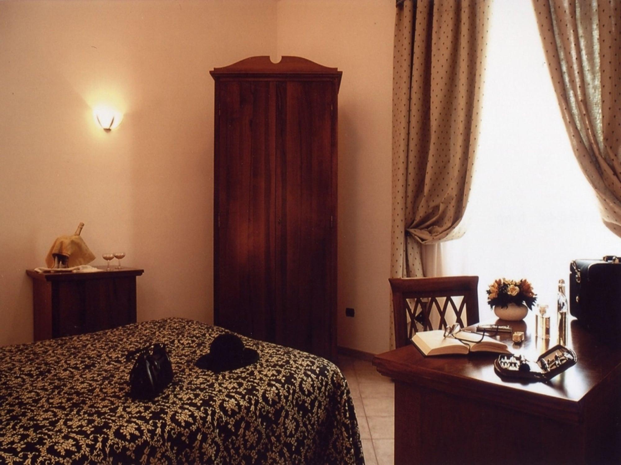 Hotel Il Cavalier D'Arpino Extérieur photo