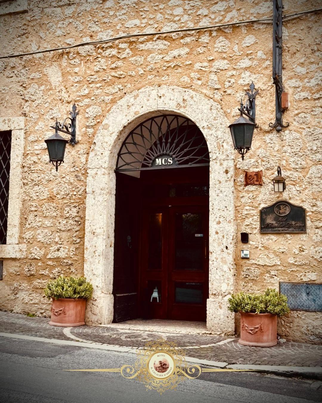 Hotel Il Cavalier D'Arpino Extérieur photo
