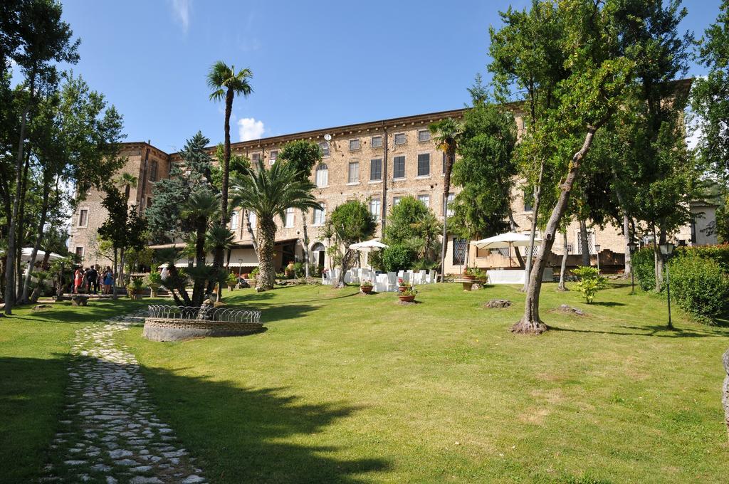 Hotel Il Cavalier D'Arpino Extérieur photo