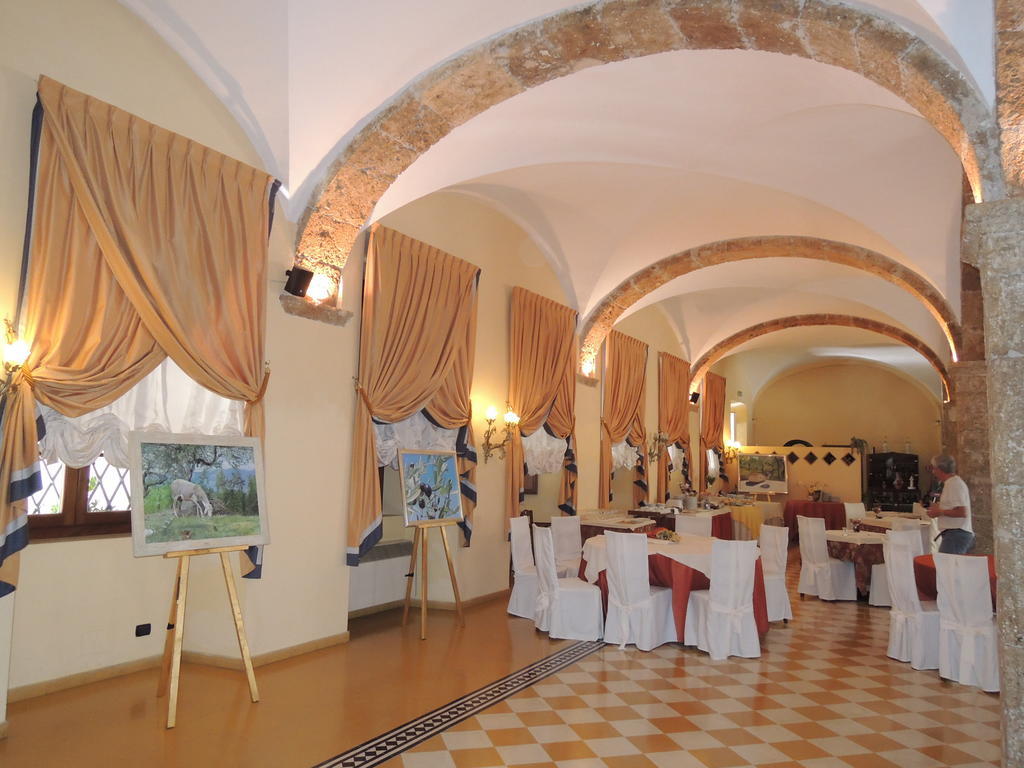 Hotel Il Cavalier D'Arpino Extérieur photo