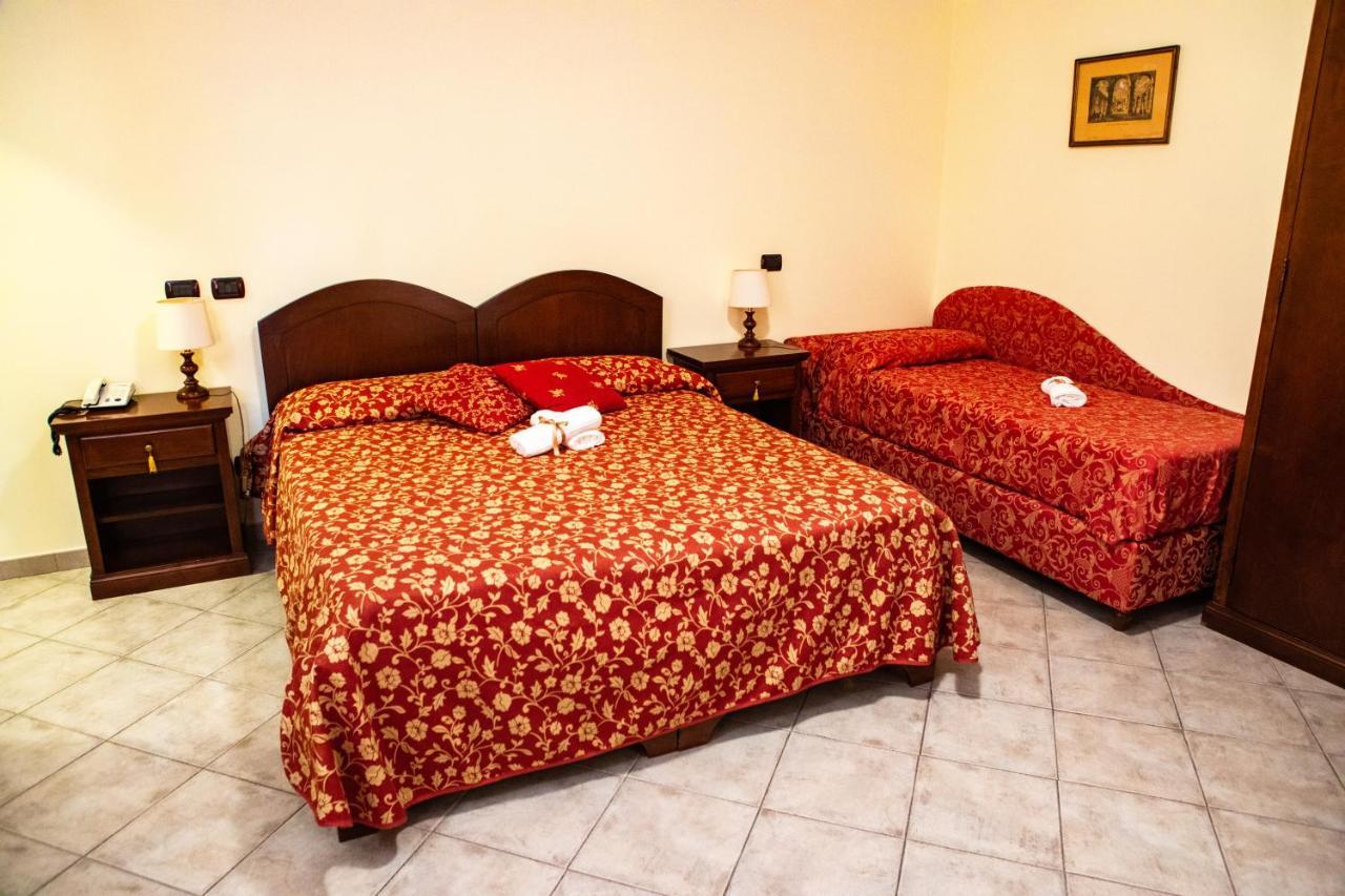 Hotel Il Cavalier D'Arpino Extérieur photo