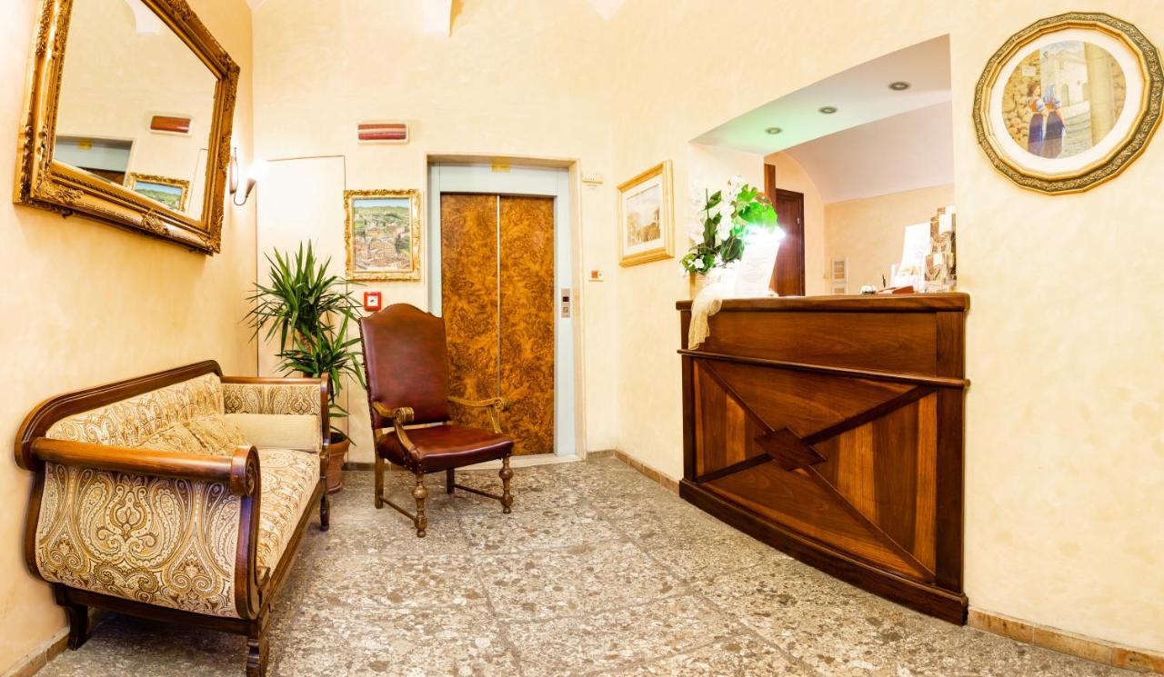Hotel Il Cavalier D'Arpino Extérieur photo